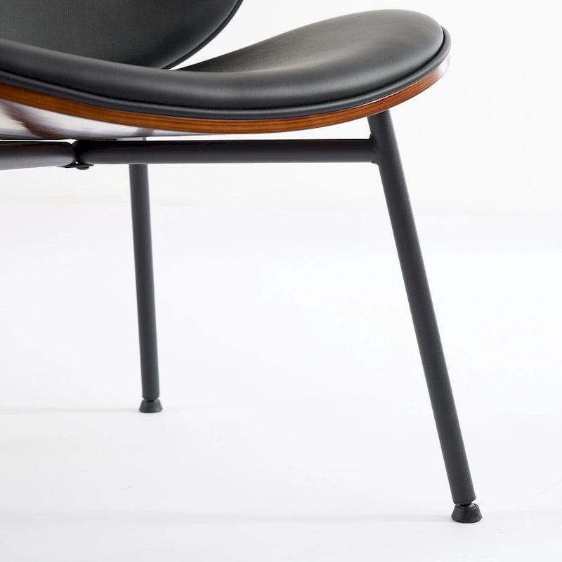 Poltrona decorativa in pelle PU con struttura in legno, nera