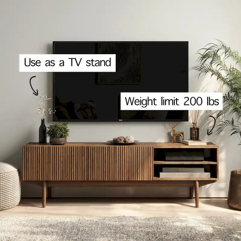 TV-Ständer mit Holzbeinen im modernen skandinavischen Mid-Century-Design