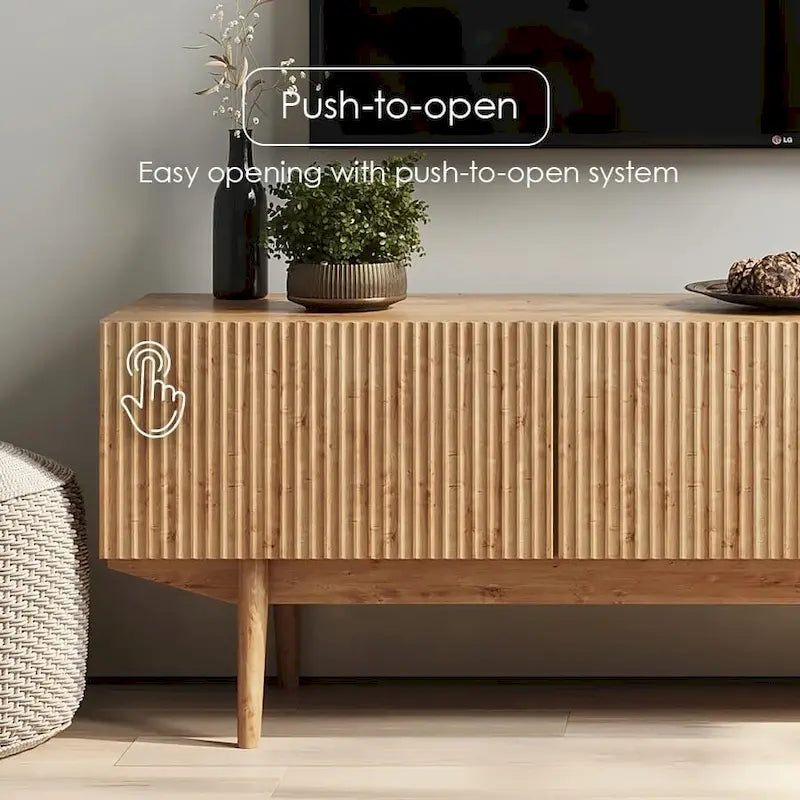 TV-Ständer mit Holzbeinen im modernen skandinavischen Mid-Century-Design