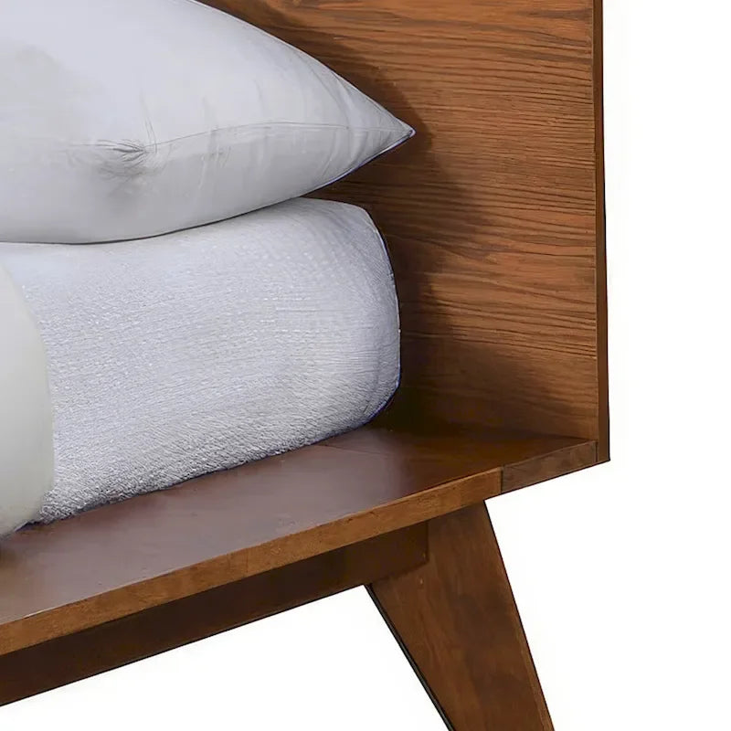 Cama de plataforma de madera de perfil bajo de estilo mid-century