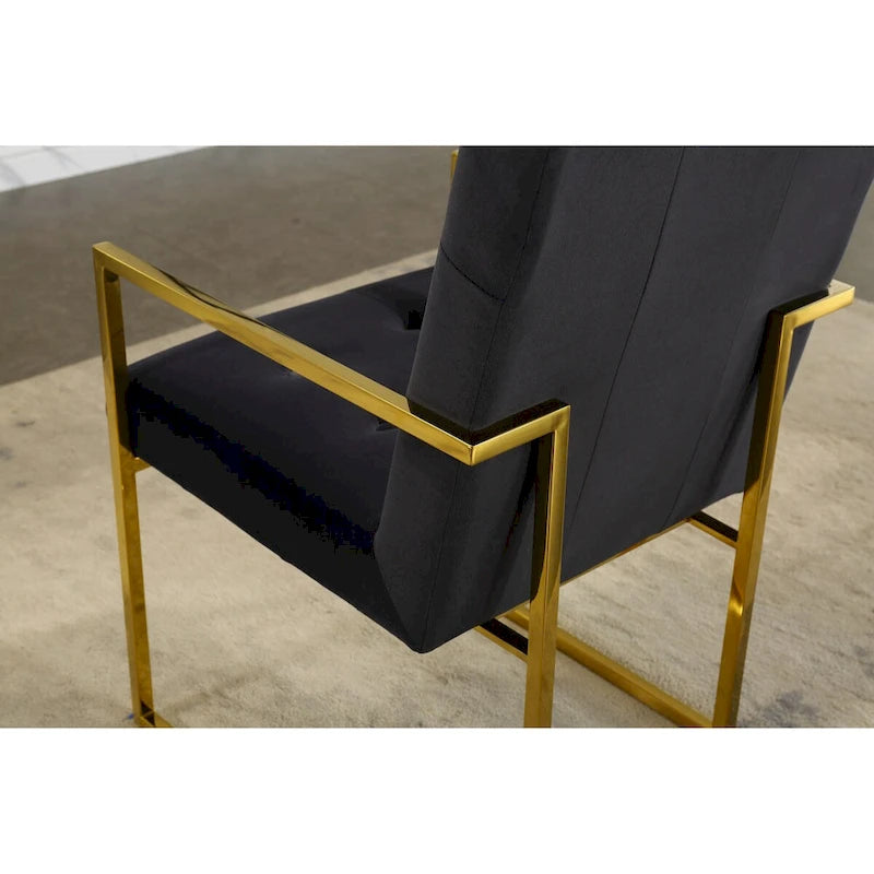 Moderner Samt-Esszimmerstuhl mit Armlehnen, Steppdesign und Edelstahlgestell mit Gold-Finish