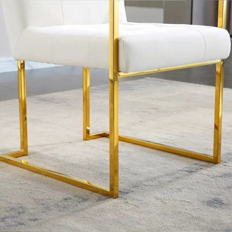 Moderner Samt-Esszimmerstuhl mit Armlehnen, Steppdesign und Edelstahlgestell mit Gold-Finish