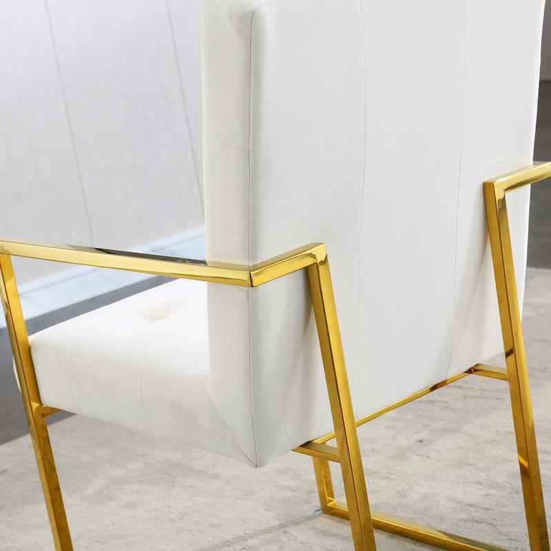 Moderner Samt-Esszimmerstuhl mit Armlehnen, Steppdesign und Edelstahlgestell mit Gold-Finish